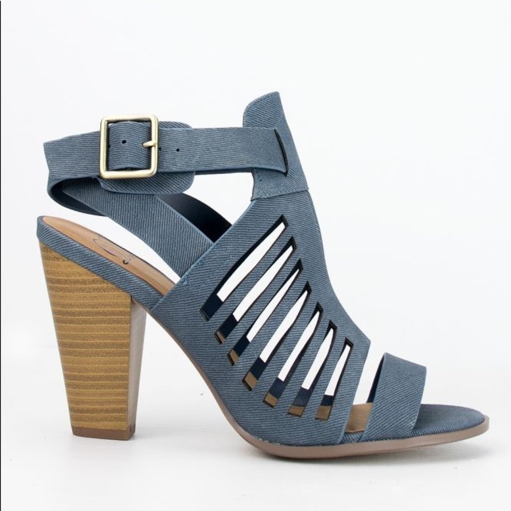 ๐ Strappy Caged Heel Sandal - Picture 1 of 7
